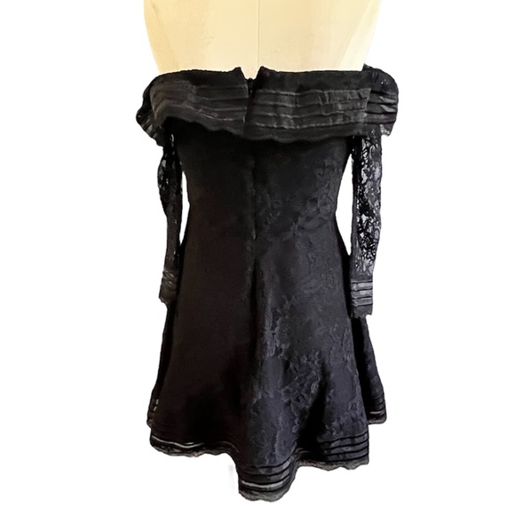 Lovers and Friends Cass Lace Mini Dress - Picture 5 of 9